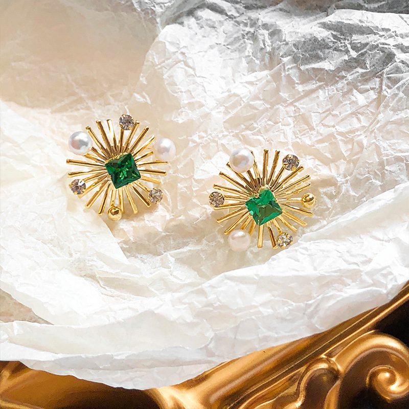 Sunflower Crystal Stud Earring - đánh giá và giá Women Fashion Nz